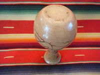 Native American Indian vintage pottery and ceramics, a lovely Maricopa vase, c. 1930's. A photo showing the bottom of the Maricopa vase.