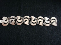 Mexican vintage sterling silver jewelry, back side of Taxco mixed-metals bracelet.