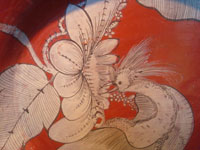 Mexican vintage pottery and ceramics, a beautiful pottery charger featuig a lovely egret embracing the charger, Tonala, c. 1930's. Closeup photo of the egret.