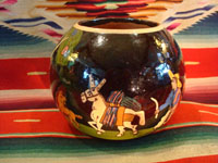 Mexican vintage pottery and ceramics, and Mexican vintage folk art, a pottery bowl or tecomate with wonderful rural scenes on blackware, from Tlaquepaque, Jalisco, c. 1930. Main photo.