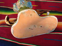 Mexican vintage pottery and ceramics, a prancing horse with attached bowl, Tlaquepaque, c. 1930. A photo of the bottom of the piece.
