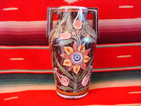 A photo showing the second side of the Mexican pottery tourist jar.
