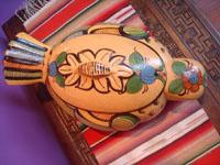 Mexican vintage pottery and ceramics, a very beautiful lidded pottery casserole dish in the shape of a lovely dove, Tonala or San Pedro Tlaquepaque, c. 1940's. Photo shot from above and looking down at the top of the dish.