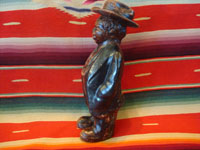 Mexican vintage pottery and ceramics and Mexican vintage folk art, a clay figure of Mexican artist Diego Rivera, Barrio de Luz, c. 1940. Diego was married to the also famous artist, Frida Kahlo. This pottery piece is very well done and is a wonderful piece of Mexican folk art. Photo of side of pottery figure.