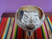 Mexican vintage pottery and ceramics, an incense vessel from the Lacandon jungle, Chiapas, c. 1940. Main photo.