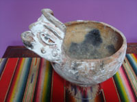 Mexican vintage pottery and ceramics, an incense vessel from the Lacandon jungle, Chiapas, c. 1940.  Another side of the incese holder.