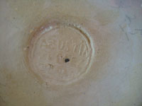 Mexican vintage pottery and ceramics, a burnished jar from Tonala, Jalisco, c. 1930. Signed, Augustin, wonderful Aztec geometric pattern. Photo showing signature on the bottom of the jar.