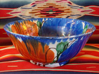 Mexican vintage pottery and ceramics, a drip-ware (goteado) bowl from Oaxaca, c. 1930-40. Main photo of drip-ware bowl.