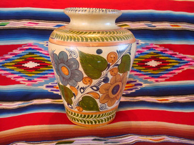 Mexican vintage pottery and ceramics, a beautiful pottery vase with lovely floral decorations, Tlaquepaque, Jalisco, c. 1930's.